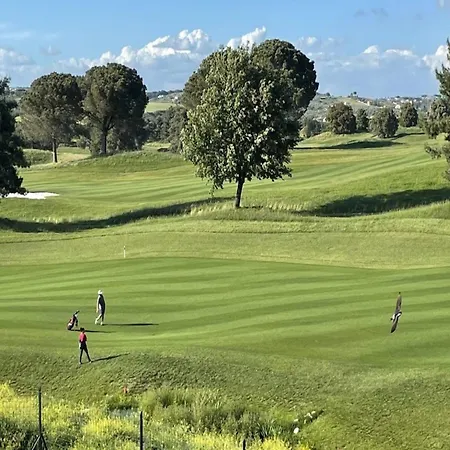 בית נופש In By Marco Simone Golf רומא