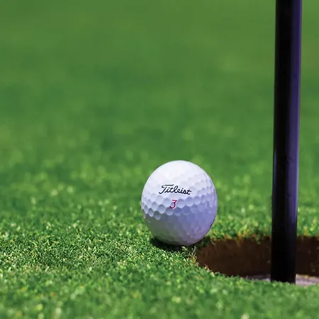 In By Marco Simone Golf בית נופש *